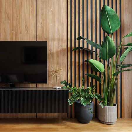 Pure Living Apartment W. Private Parking Брашов Екстериор снимка