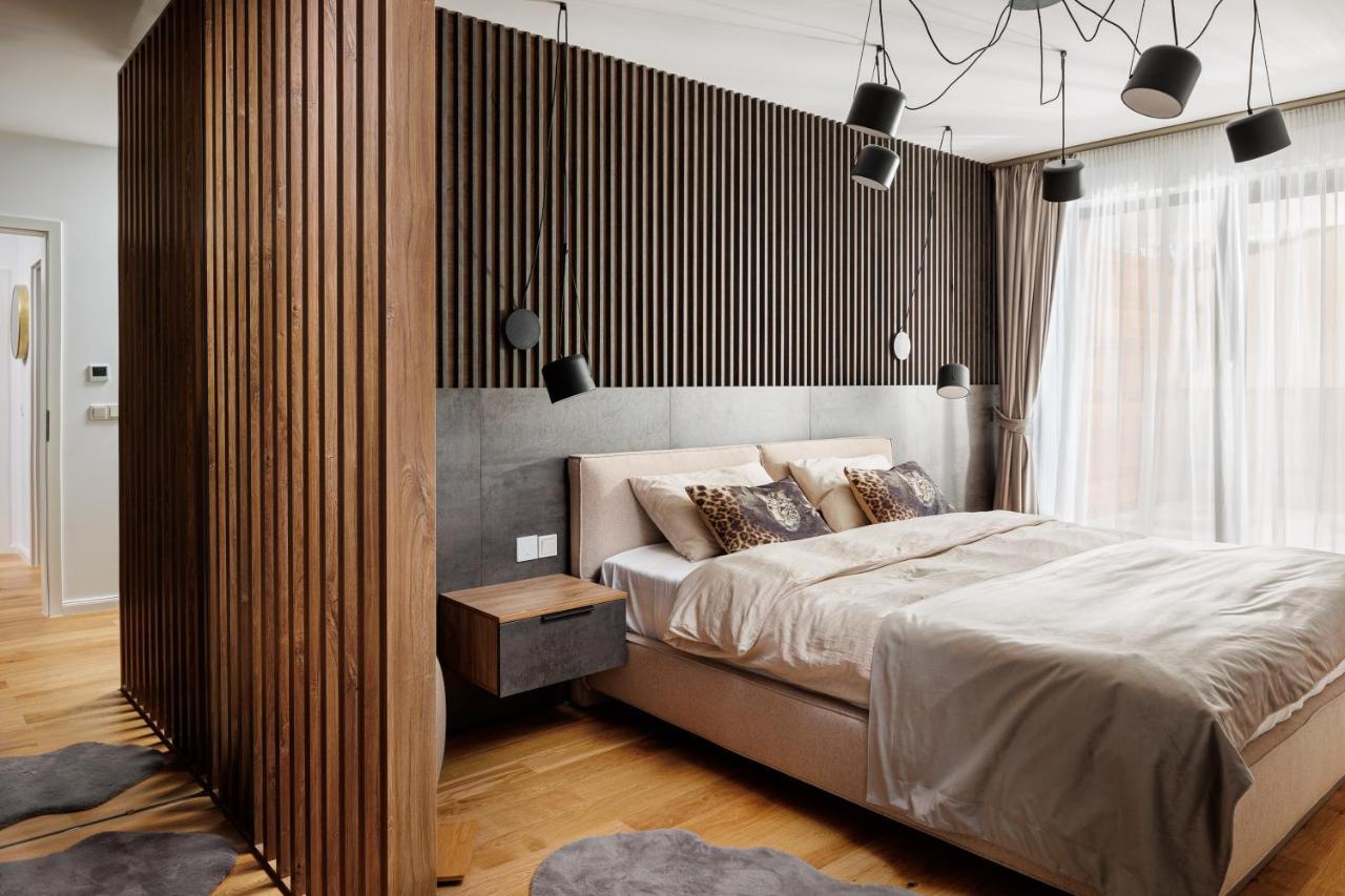 Pure Living Apartment W. Private Parking Брашов Екстериор снимка